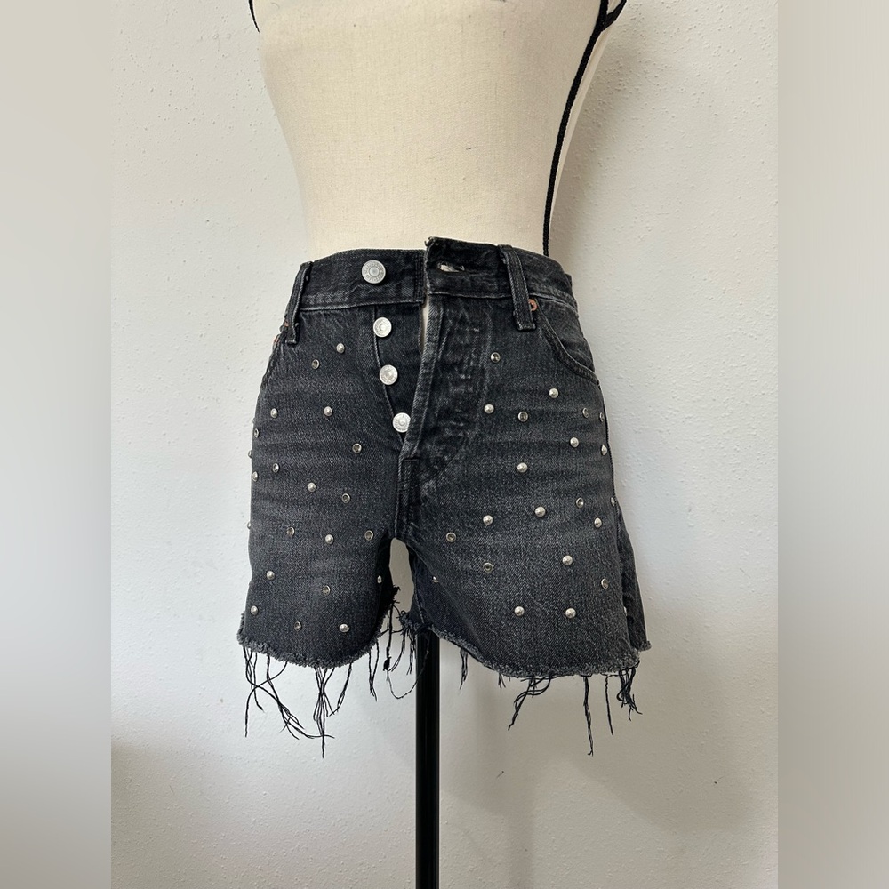 Levi’s Premium Wedgie Fit Shorts